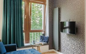 Mki Apartments - Chmielna 73 C B&B Warsaw City Center Apartment